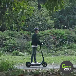 Elektrischer Scooter Inmotion AIR l Green220.de